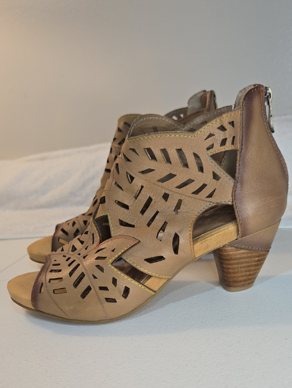 L'ARTISTE Taupe Laser-Cut Open-Toe Stacked Heels